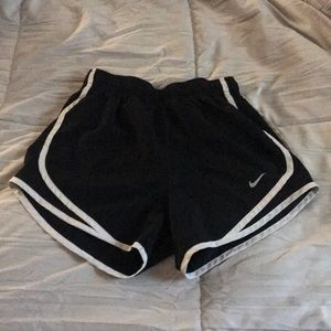 ✨NIKE SHORTS✨